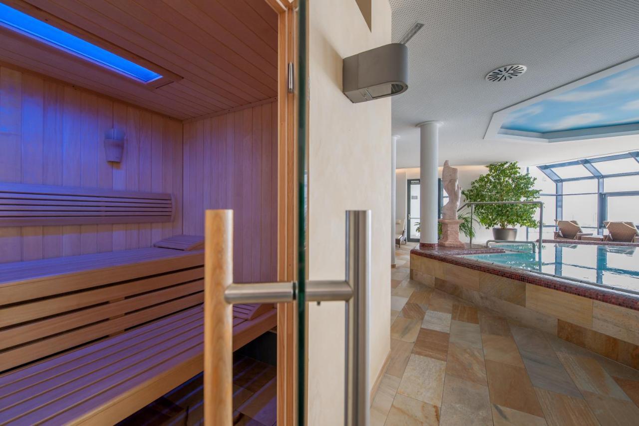 Hotel Alpina Deluxe اوبرغورغل المظهر الخارجي الصورة