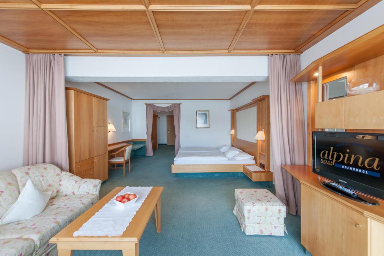 Hotel Alpina Deluxe اوبرغورغل الغرفة الصورة